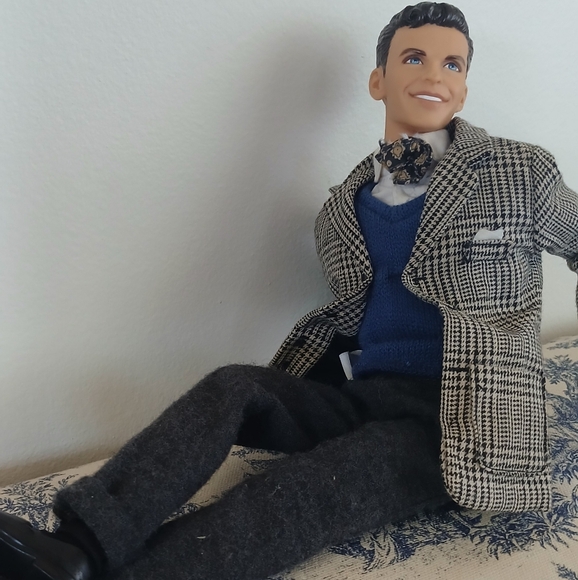 Frank Sinatra doll - Picture 2 of 3